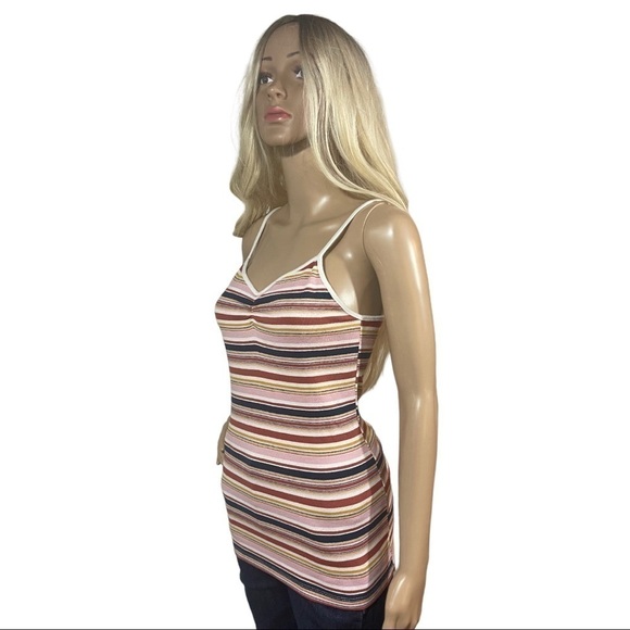 No boundaries Striped tank top - Picture 3 of 8